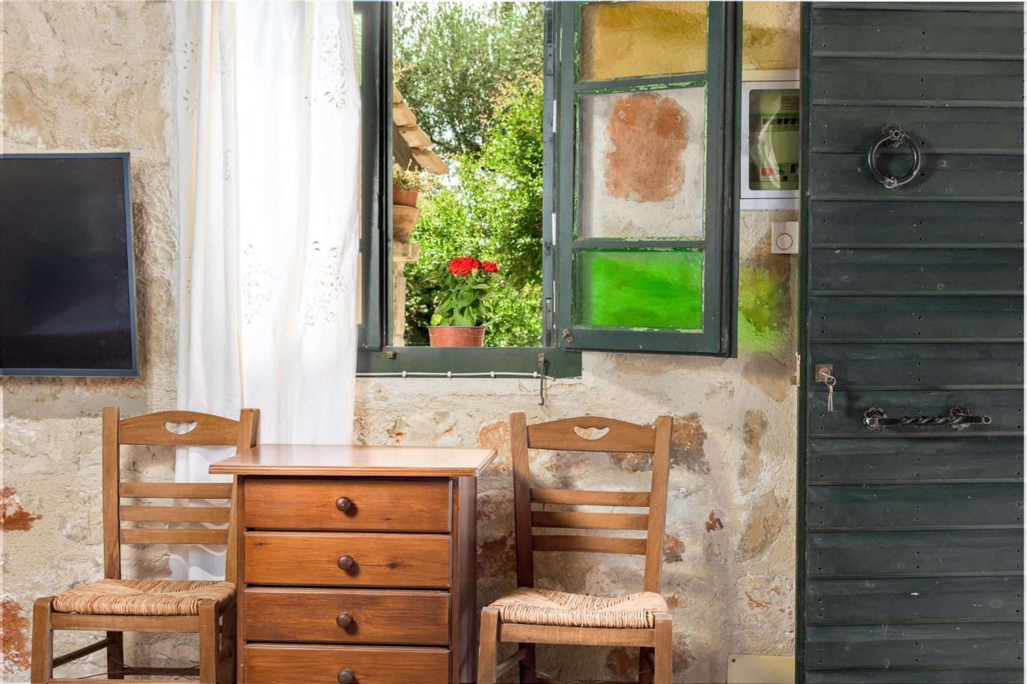 Orama Stone Apartments - Authentic Hospitality In A Historical Location, By Zantewize Habitación foto