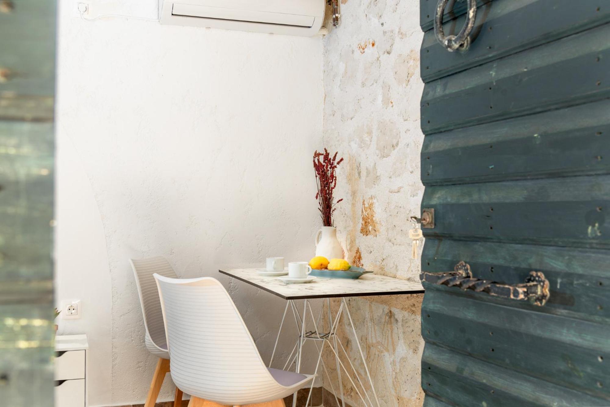 Orama Stone Apartments - Authentic Hospitality In A Historical Location, By Zantewize Habitación foto